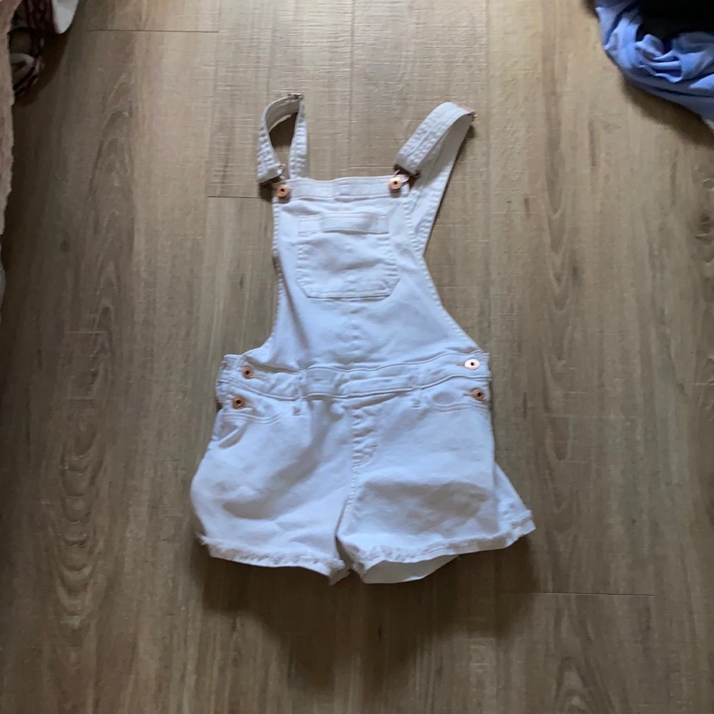 CUTE OVERALL SHORTS WHITE
